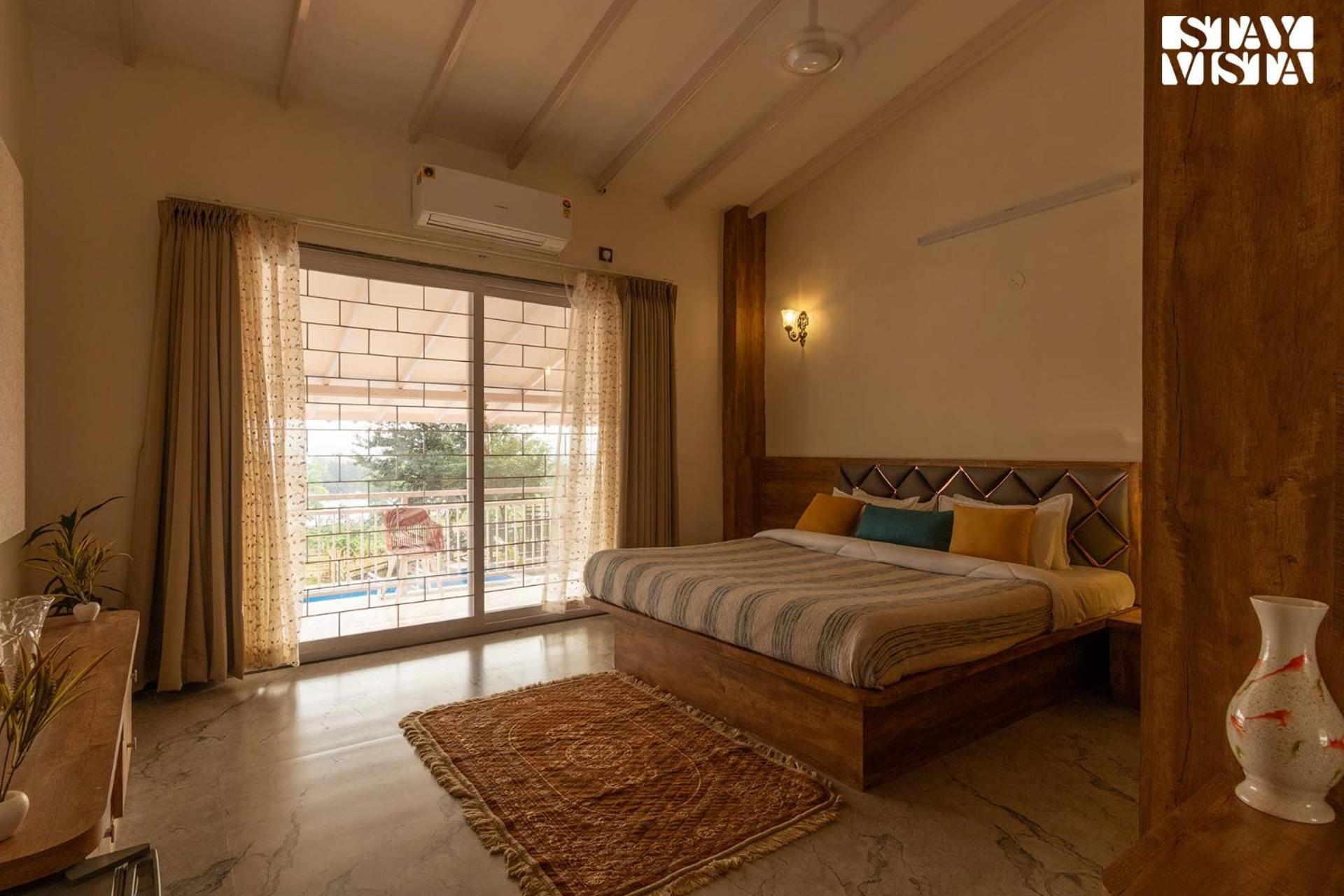 Stayvista'S Harvest Haven - Pool-View Villa With Deck & Machan Near Sula 나식 외부 사진
