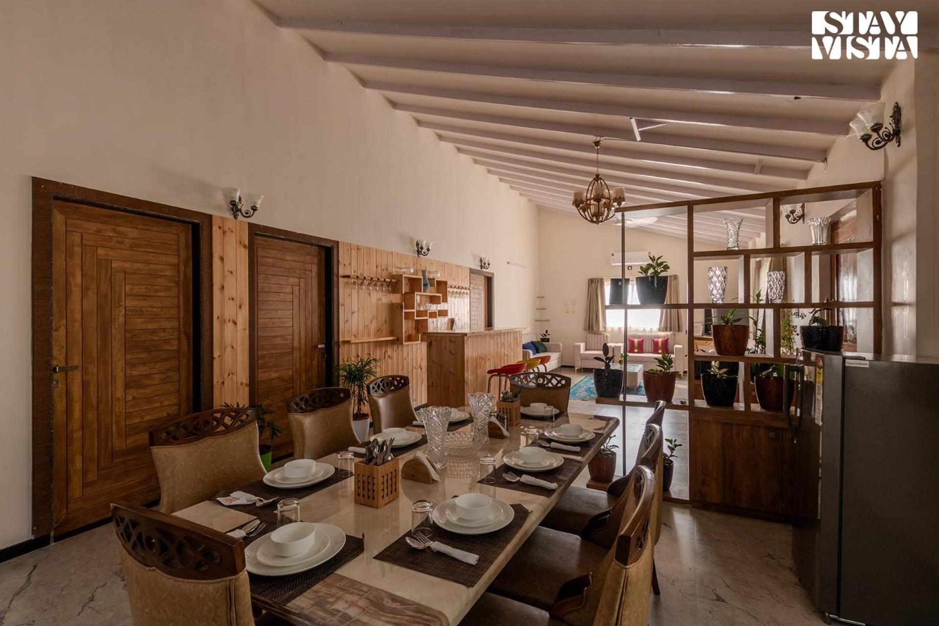 Stayvista'S Harvest Haven - Pool-View Villa With Deck & Machan Near Sula 나식 외부 사진