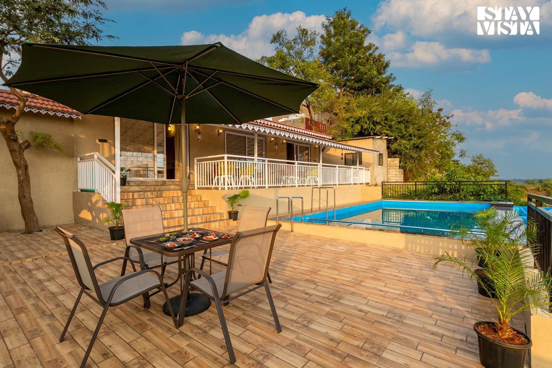 Stayvista'S Harvest Haven - Pool-View Villa With Deck & Machan Near Sula 나식 외부 사진
